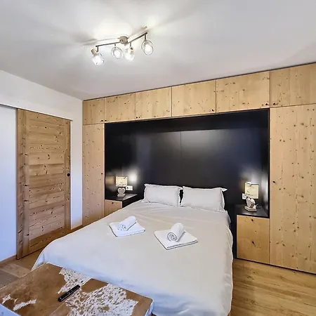 Cardena- Appartement- 8pers- Proche Centre דירה *